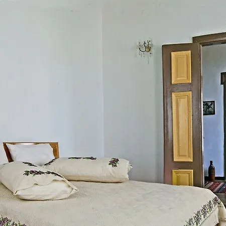 Sakli Karaburun (Izmir)