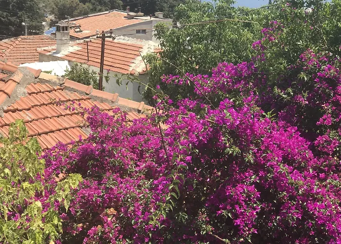 Sakli Karaburun (Izmir)