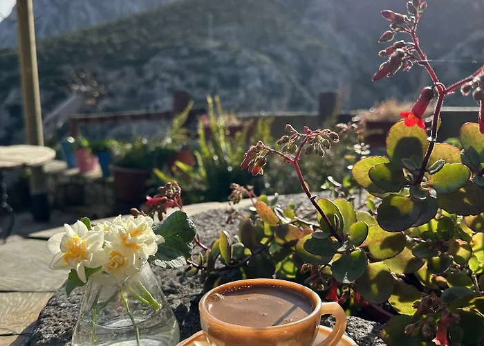 Sakli Karaburun (Izmir)