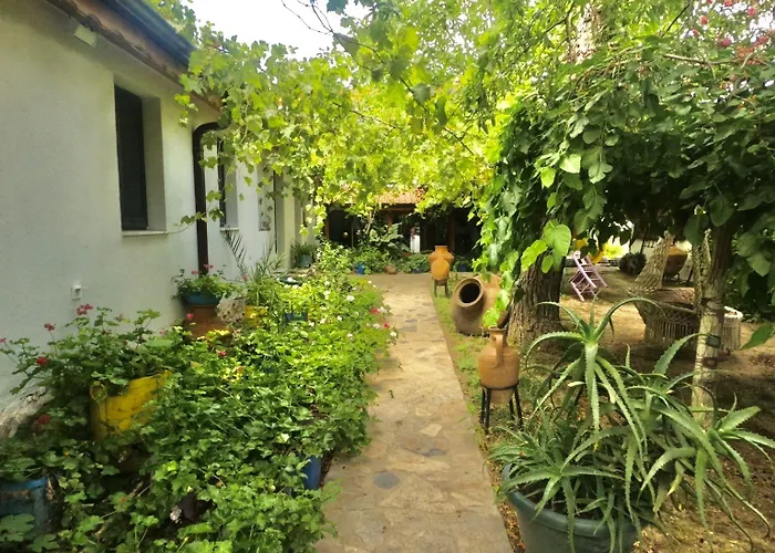 Sakli Karaburun (Izmir)